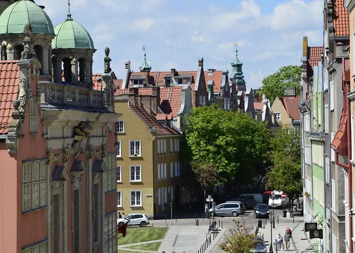 Old Town Happy Apartment, The Location *